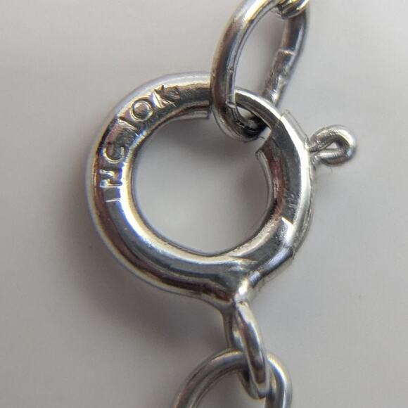 10k White Gold and Diamond Heart Dainty Pendant Chain Necklace JTW 22.25in 1.58g - Picture 5 of 6